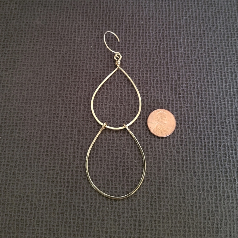 Hammered🔨 Gold💛 Two✌️ Tier Earrings - Picture 6 of 13